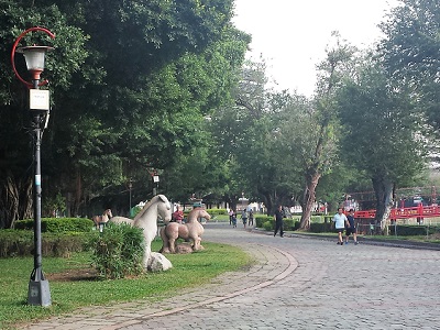 台中公園の動物の像たち